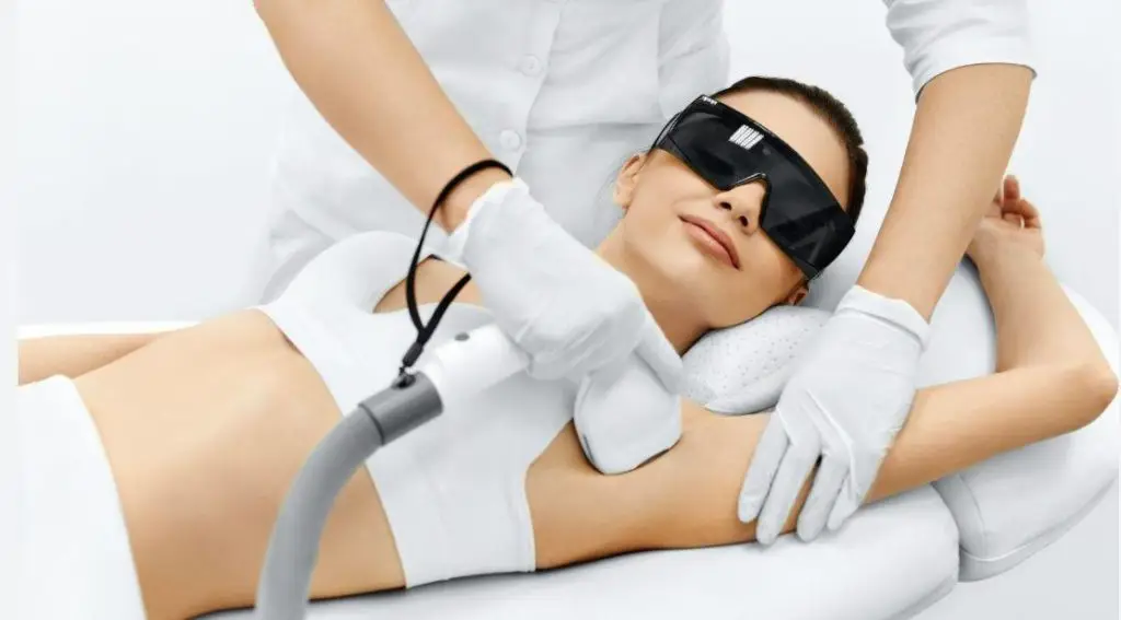 Comment se déroule une séance d’épilation laser ?